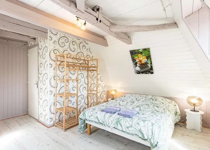 Maison En Bastide, Animaux Admis - 5 Pers. - Fr-1-828-16 * Montfaucon (Lot)