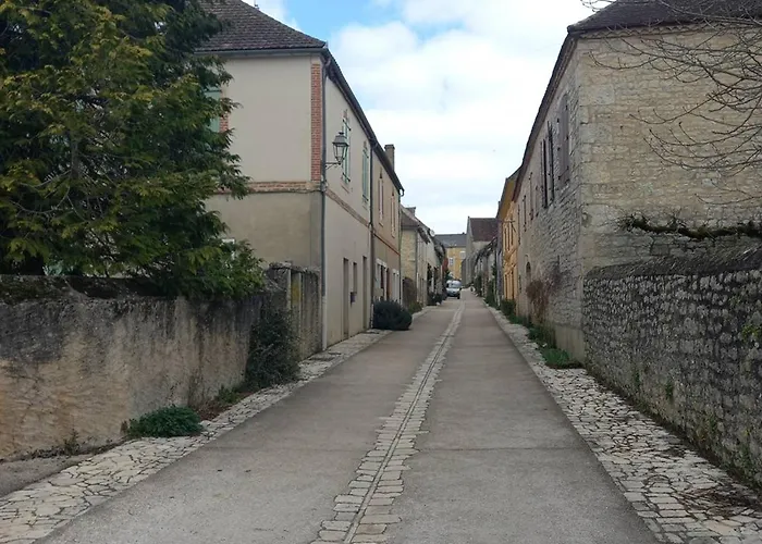 Holiday home Maison En Bastide, Animaux Admis - 5 Pers. - Fr-1-828-16 Montfaucon (Lot)